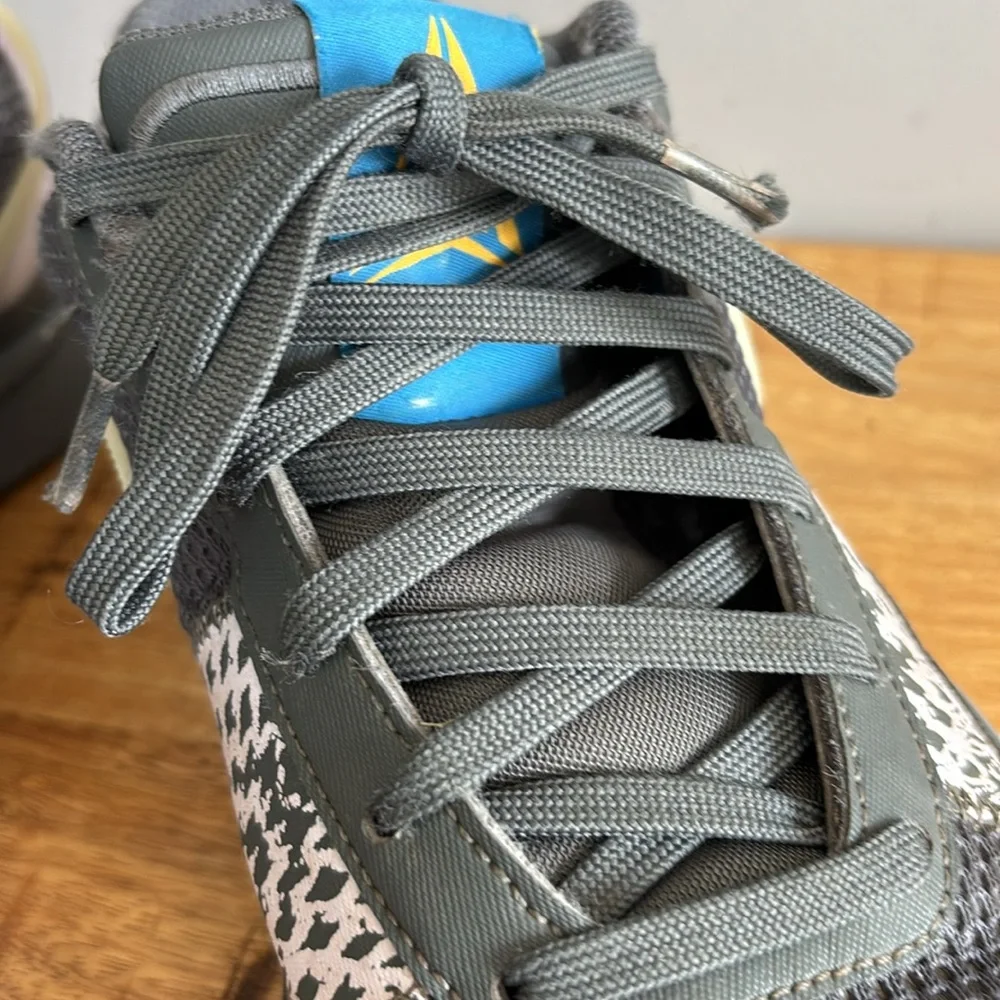 Nike Ja 1 Personal Touch Boys Black and Pastel Sneakers size 7.5